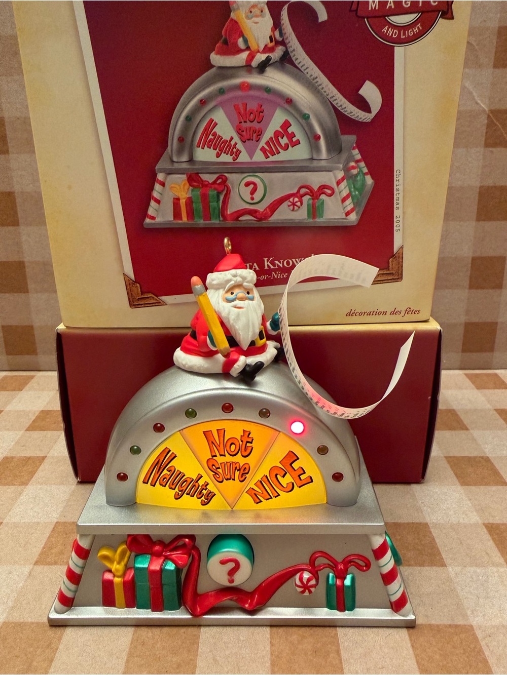 Hallmark Keepsake Ornament- ”Santa Knows!” 2005 Vintage / Retired
